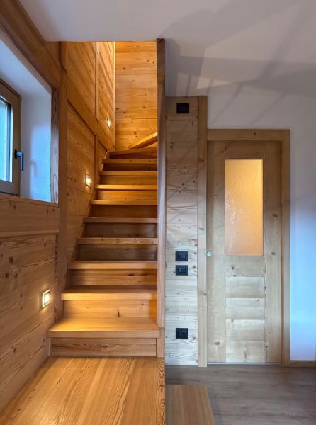 Baita Croz scala legno