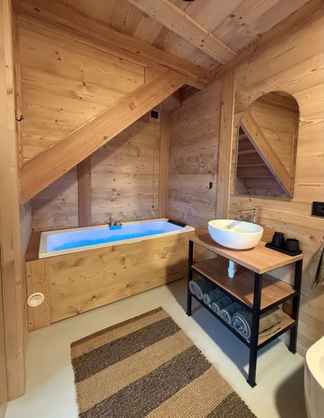 Baita Croz bagno con vasca idromassaggio